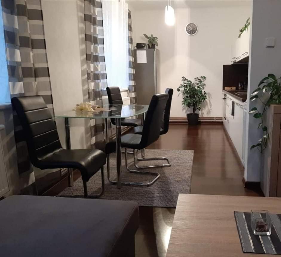 Apartman Pod Hradem Apartment Znojmo Ngoại thất bức ảnh